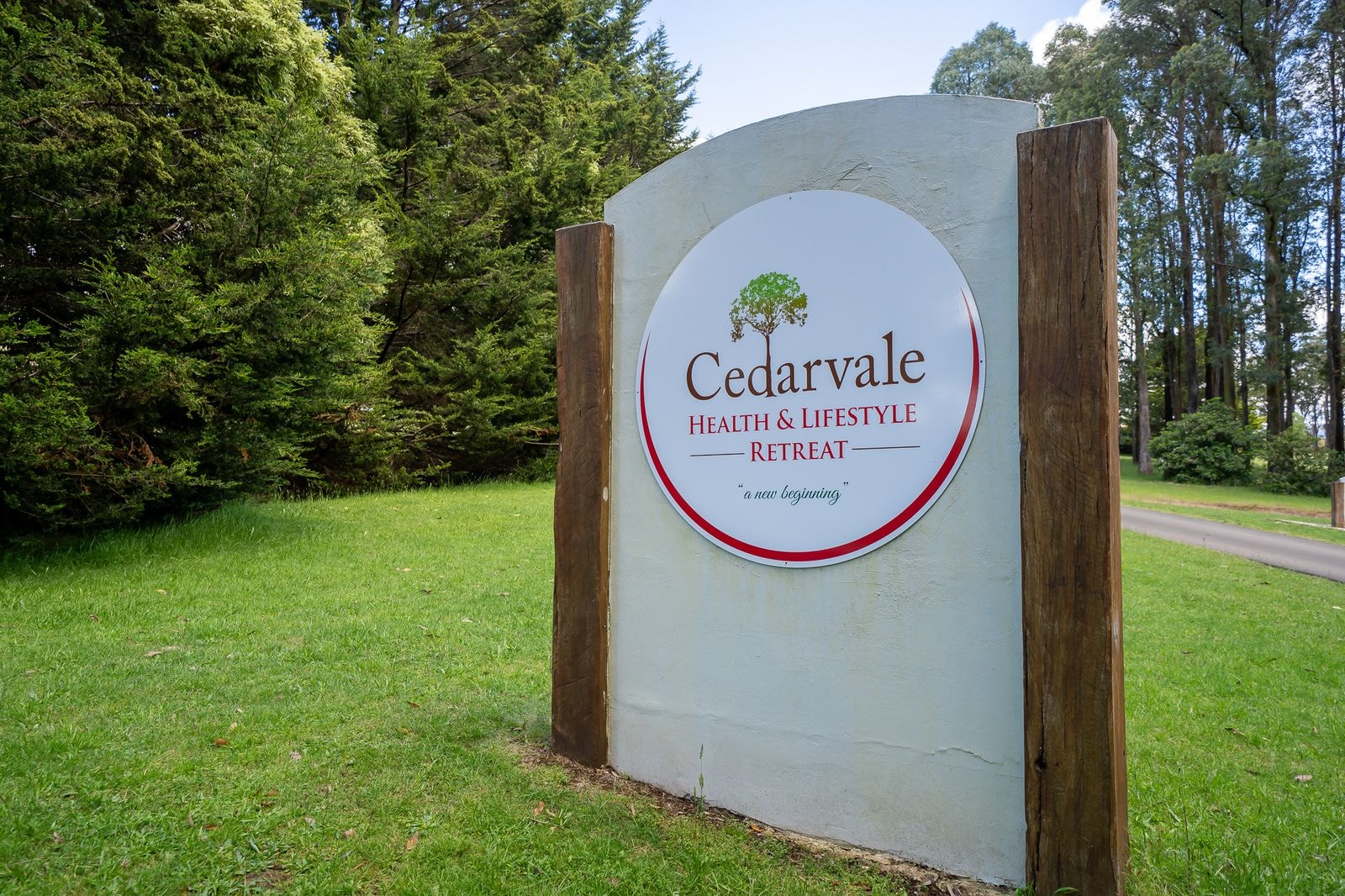The Cedarvale Health and Lifestyle Retreat entrance sign